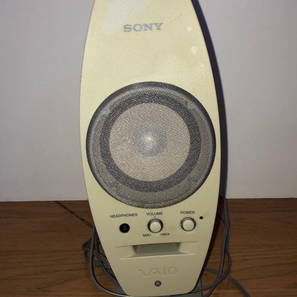 Pair- Sony Vaio Computer Speakers Model- PCVA-SP4 - Picture 3 of 8